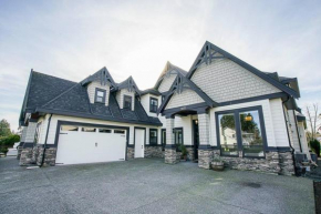 Your Beautiful Spacious Vacation Home